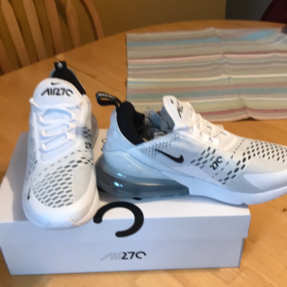 New womens nike air max 270